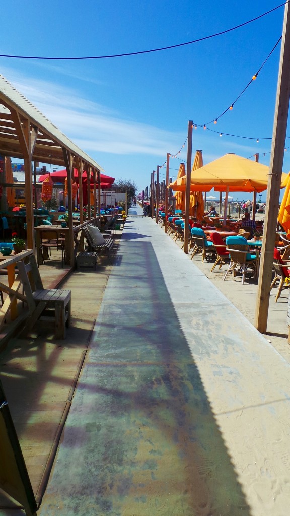 Restaurants along the beach