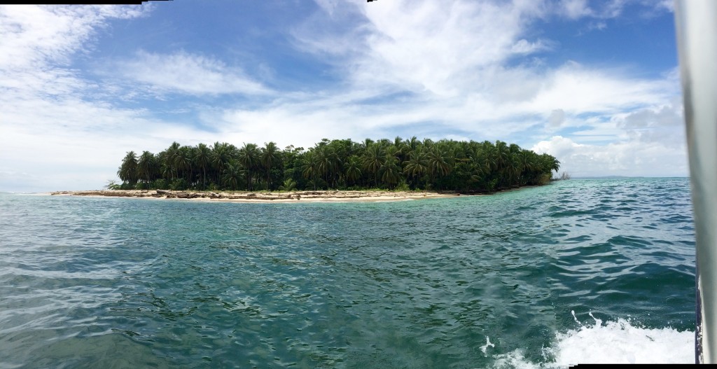Approaching Isla Zapatilla at Bocas del Toro