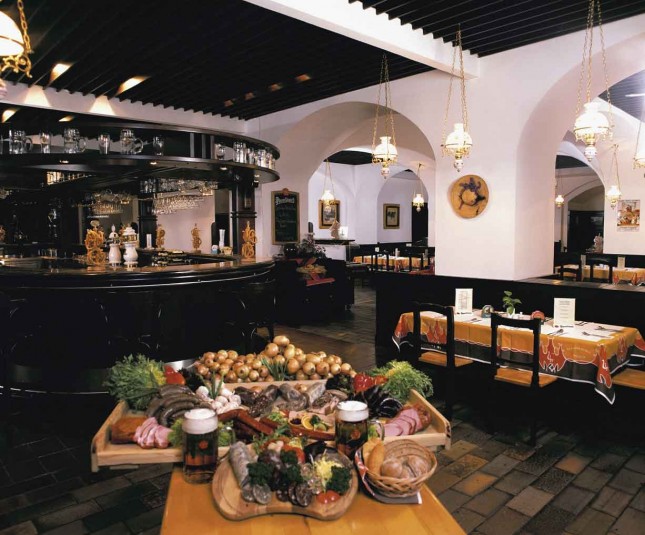 Zlata Huza hotel Restaurant