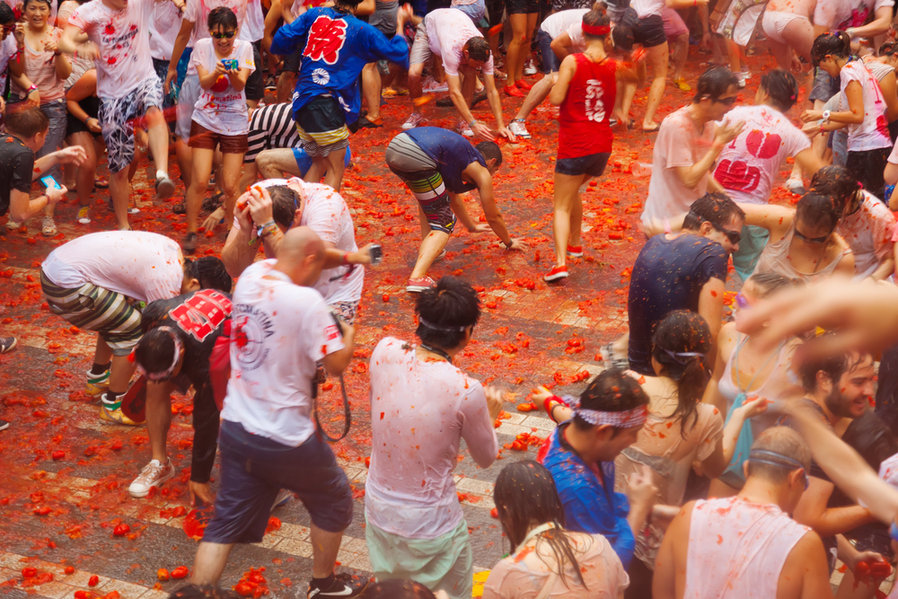 Roll Up Your Sleeves And Join In La Tomatina Spain s Craziest 