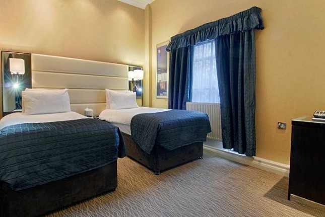 Park Grand London Hyde Park Room